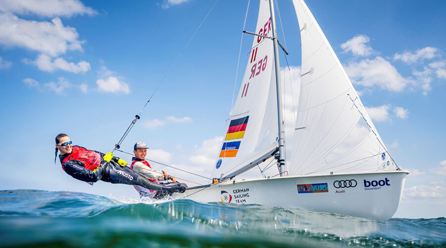 Simon Diesch gewinnt im 470er